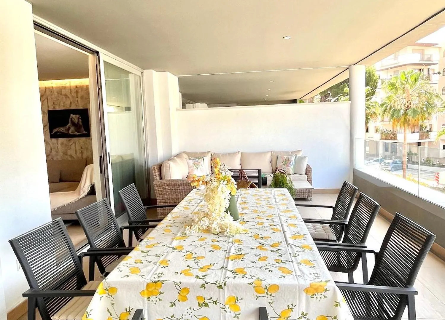 Coastal Living At Royal Banus Apartment Marbella